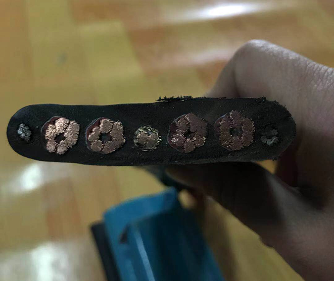 YVFBG 300/500V 3*50+2*25+2*光纜